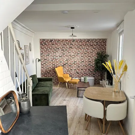 Maison 2ch 2sdb Centre Wifi Laval (Mayenne)